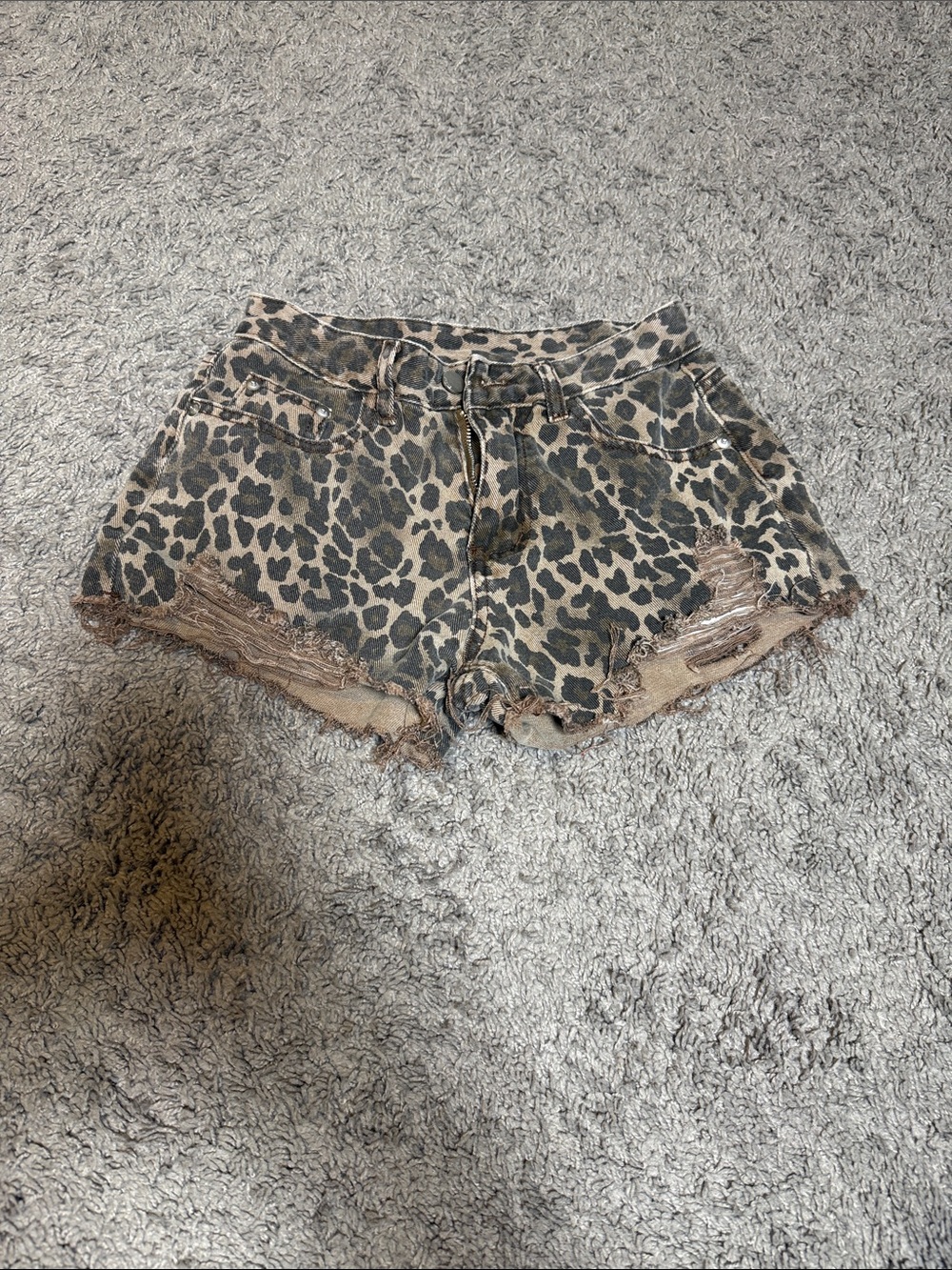 SHEIN Leopard Print Distressed Jean Shorts - Black & Tan